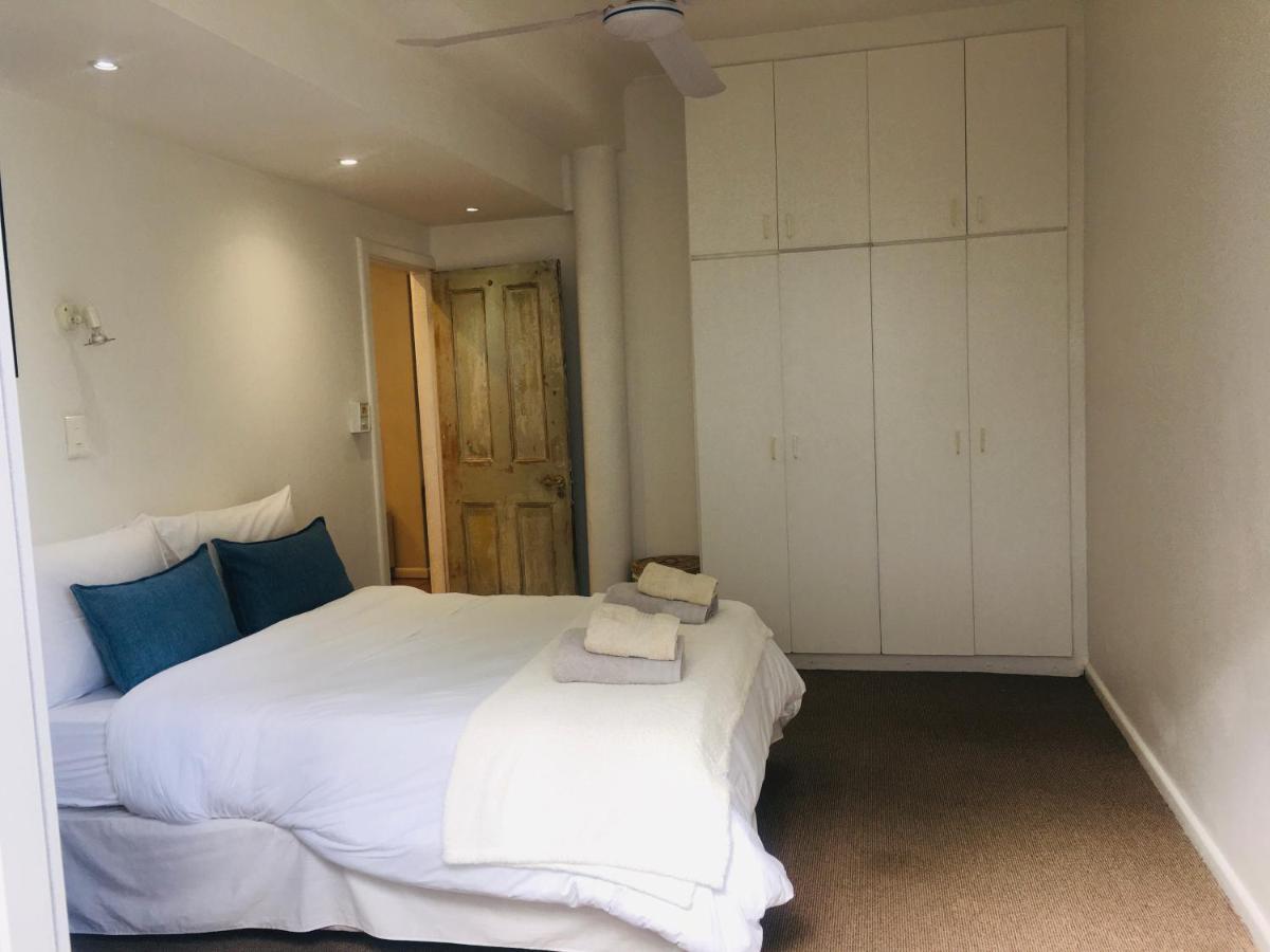 Apartemen 270 m² dengan 2 kamar tidur dan 2 kamar mandi pribadi di Camps Bay Cape Town Bagian luar foto