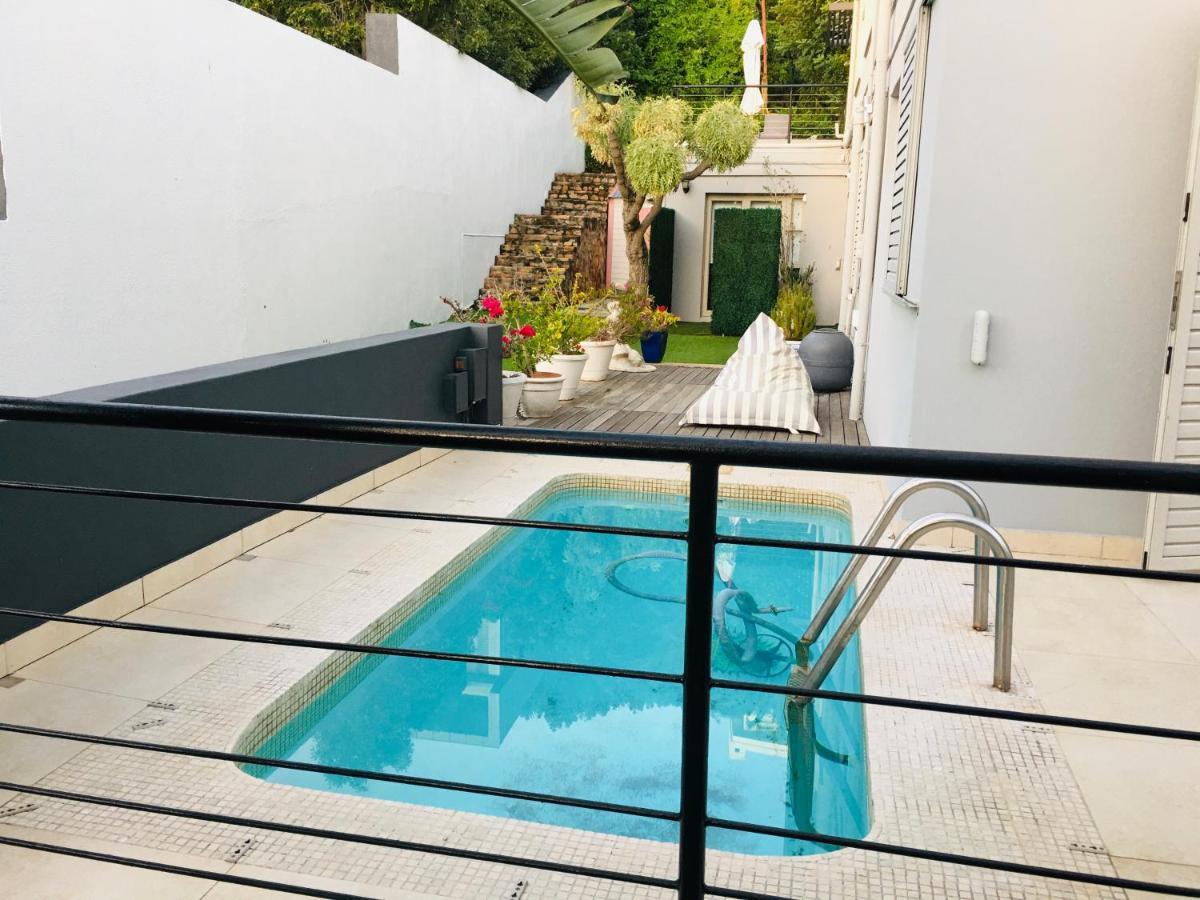 Apartemen 270 m² dengan 2 kamar tidur dan 2 kamar mandi pribadi di Camps Bay Cape Town Bagian luar foto