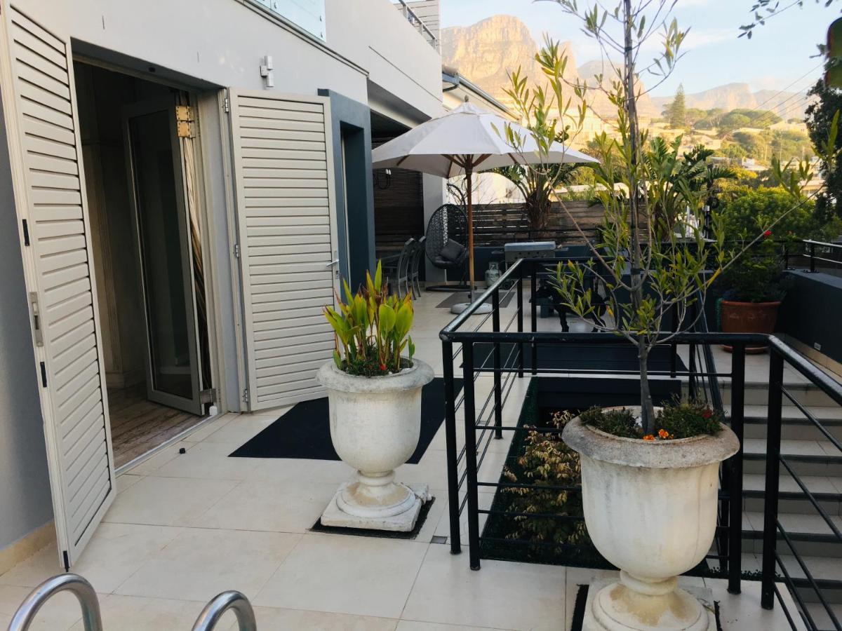 Apartemen 270 m² dengan 2 kamar tidur dan 2 kamar mandi pribadi di Camps Bay Cape Town Bagian luar foto