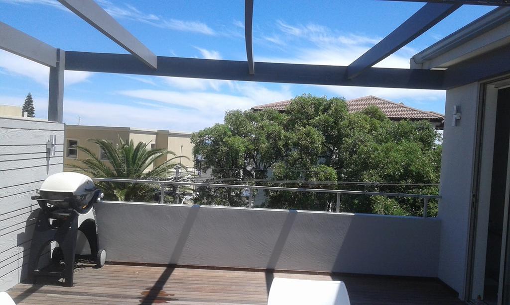 Apartemen 270 m² dengan 2 kamar tidur dan 2 kamar mandi pribadi di Camps Bay Cape Town Ruang foto