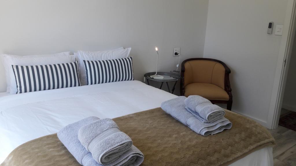 Apartemen 270 m² dengan 2 kamar tidur dan 2 kamar mandi pribadi di Camps Bay Cape Town Bagian luar foto