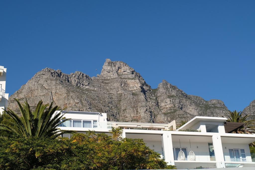 Apartemen 270 m² dengan 2 kamar tidur dan 2 kamar mandi pribadi di Camps Bay Cape Town Bagian luar foto