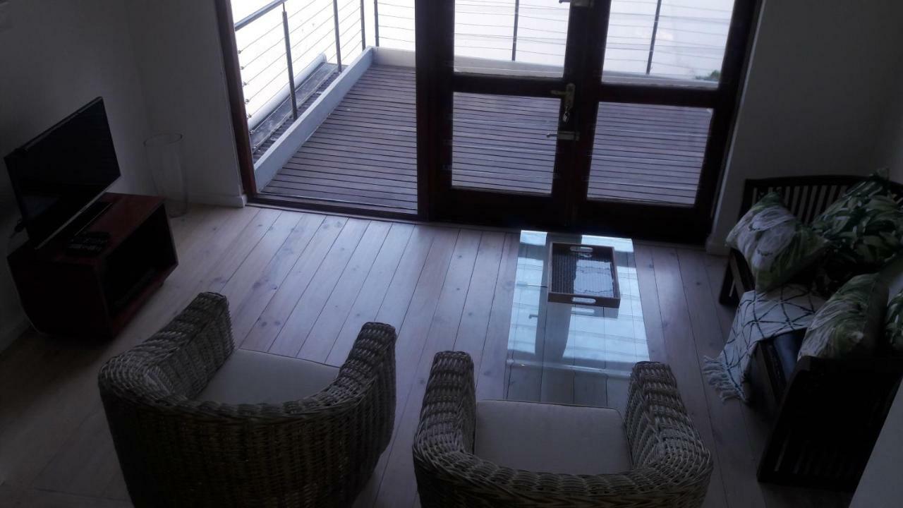 Apartemen 270 m² dengan 2 kamar tidur dan 2 kamar mandi pribadi di Camps Bay Cape Town Bagian luar foto
