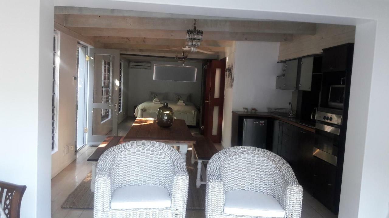 Apartemen 270 m² dengan 2 kamar tidur dan 2 kamar mandi pribadi di Camps Bay Cape Town Bagian luar foto