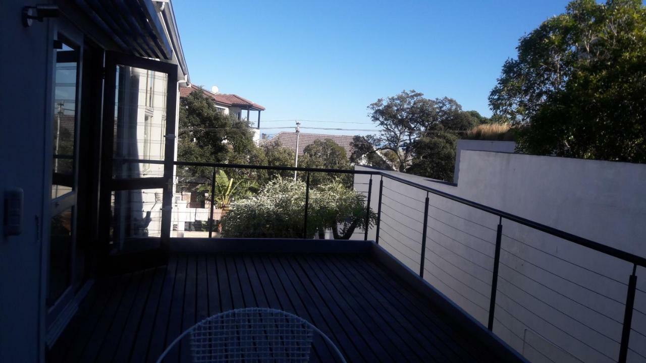 Apartemen 270 m² dengan 2 kamar tidur dan 2 kamar mandi pribadi di Camps Bay Cape Town Bagian luar foto