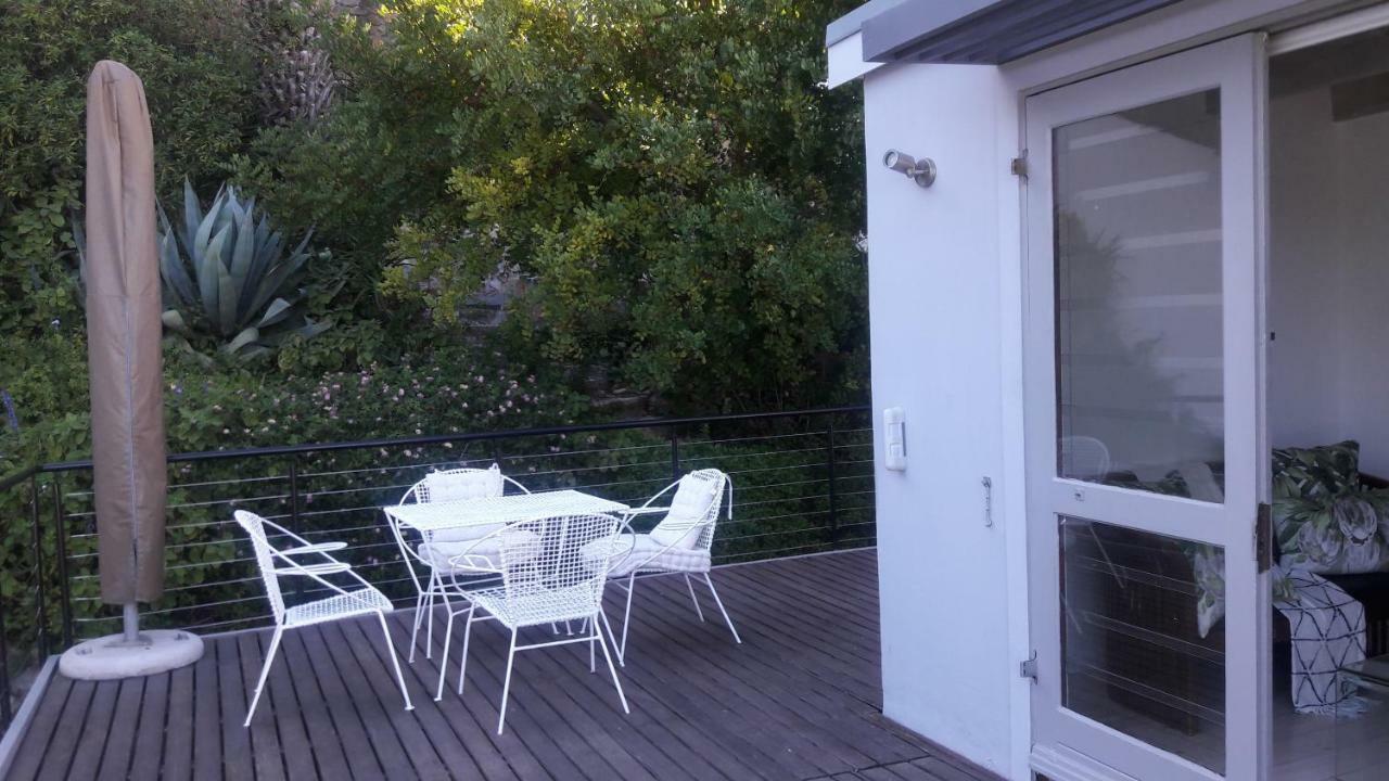 Apartemen 270 m² dengan 2 kamar tidur dan 2 kamar mandi pribadi di Camps Bay Cape Town Bagian luar foto