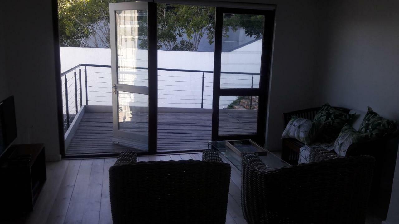 Apartemen 270 m² dengan 2 kamar tidur dan 2 kamar mandi pribadi di Camps Bay Cape Town Bagian luar foto
