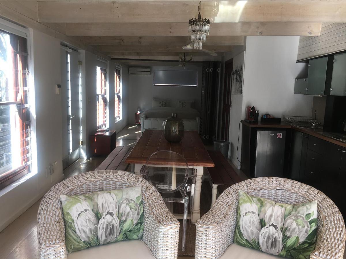 Apartemen 270 m² dengan 2 kamar tidur dan 2 kamar mandi pribadi di Camps Bay Cape Town Bagian luar foto