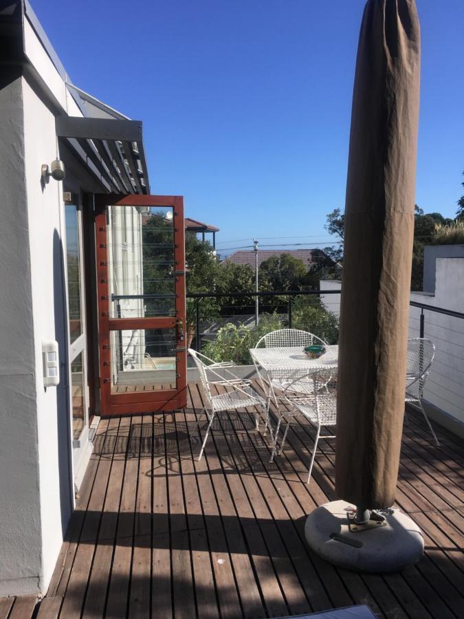 Apartemen 270 m² dengan 2 kamar tidur dan 2 kamar mandi pribadi di Camps Bay Cape Town Bagian luar foto